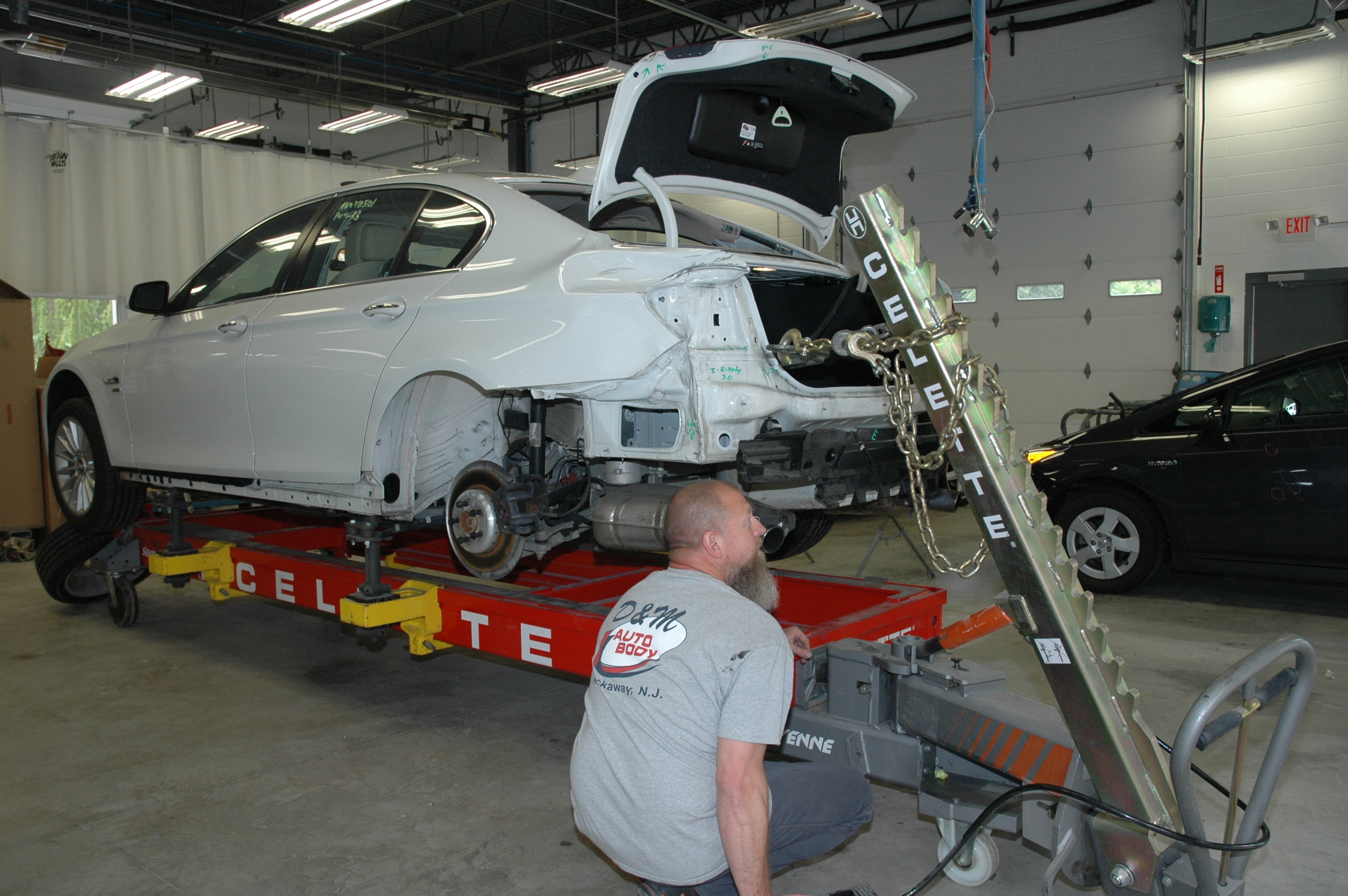 D&M Auto Body gallery 7