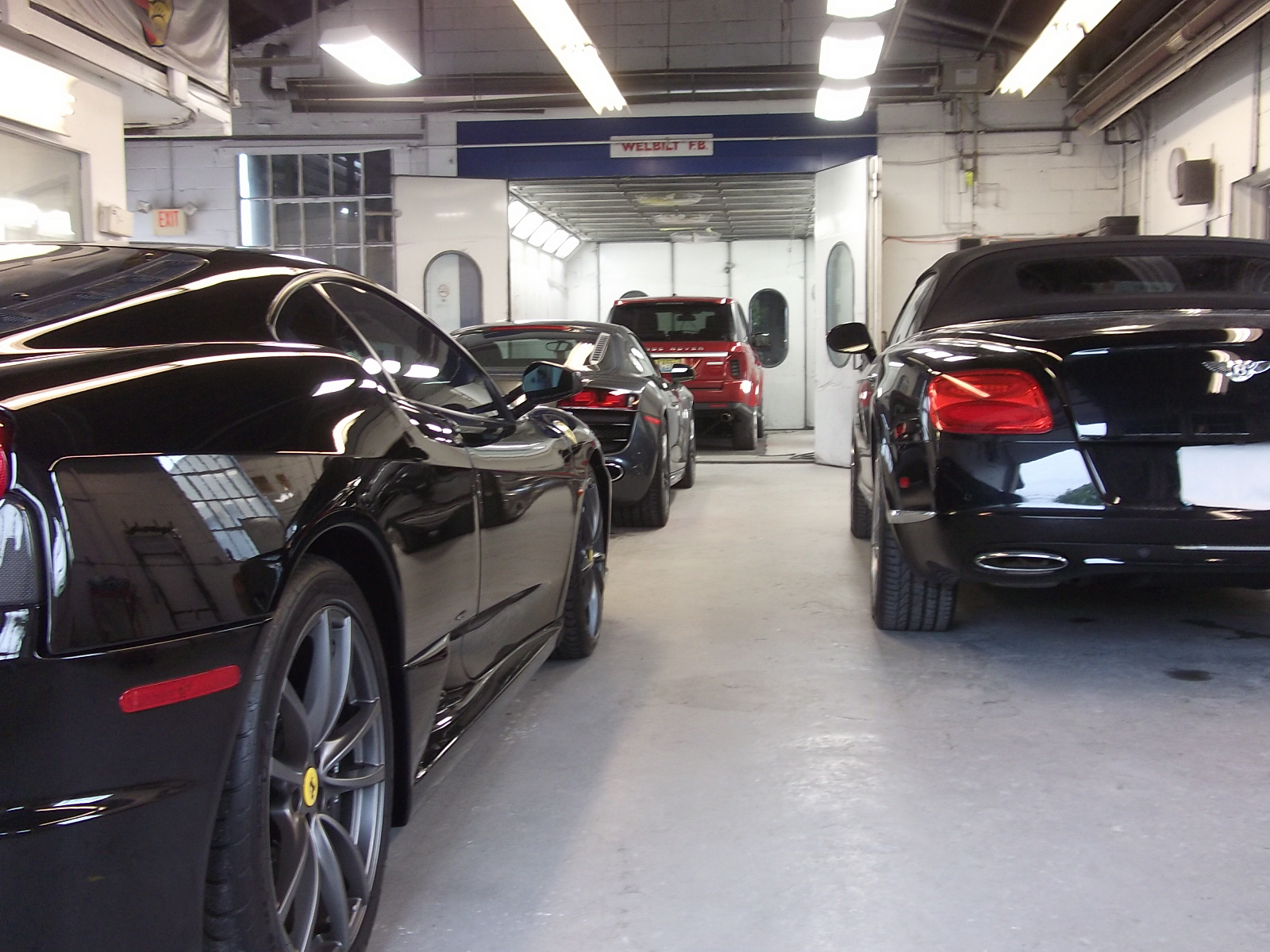 Lee's Garage Inc gallery 5