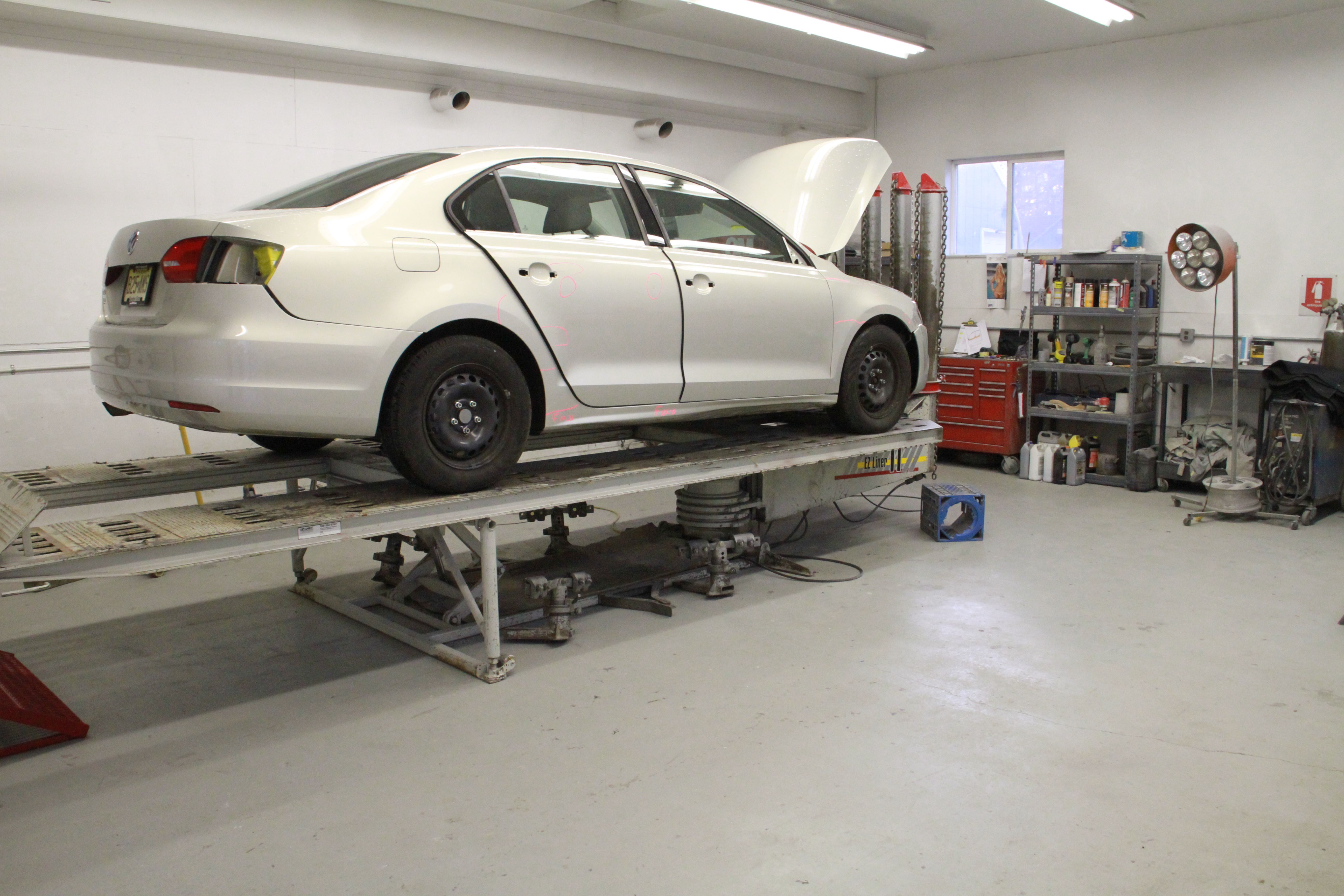 County Line Auto Body gallery 4
