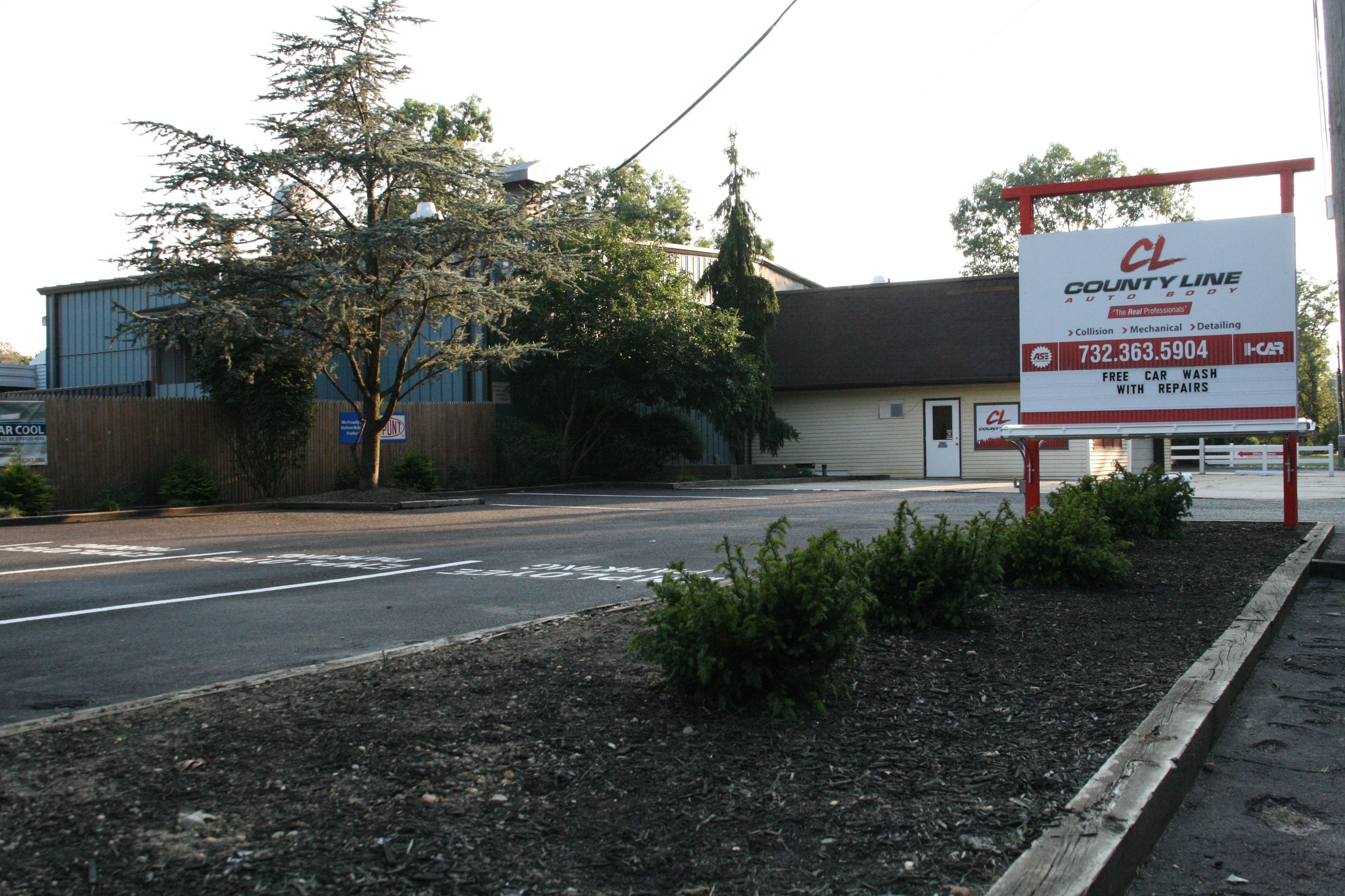 County Line Auto Body gallery 6