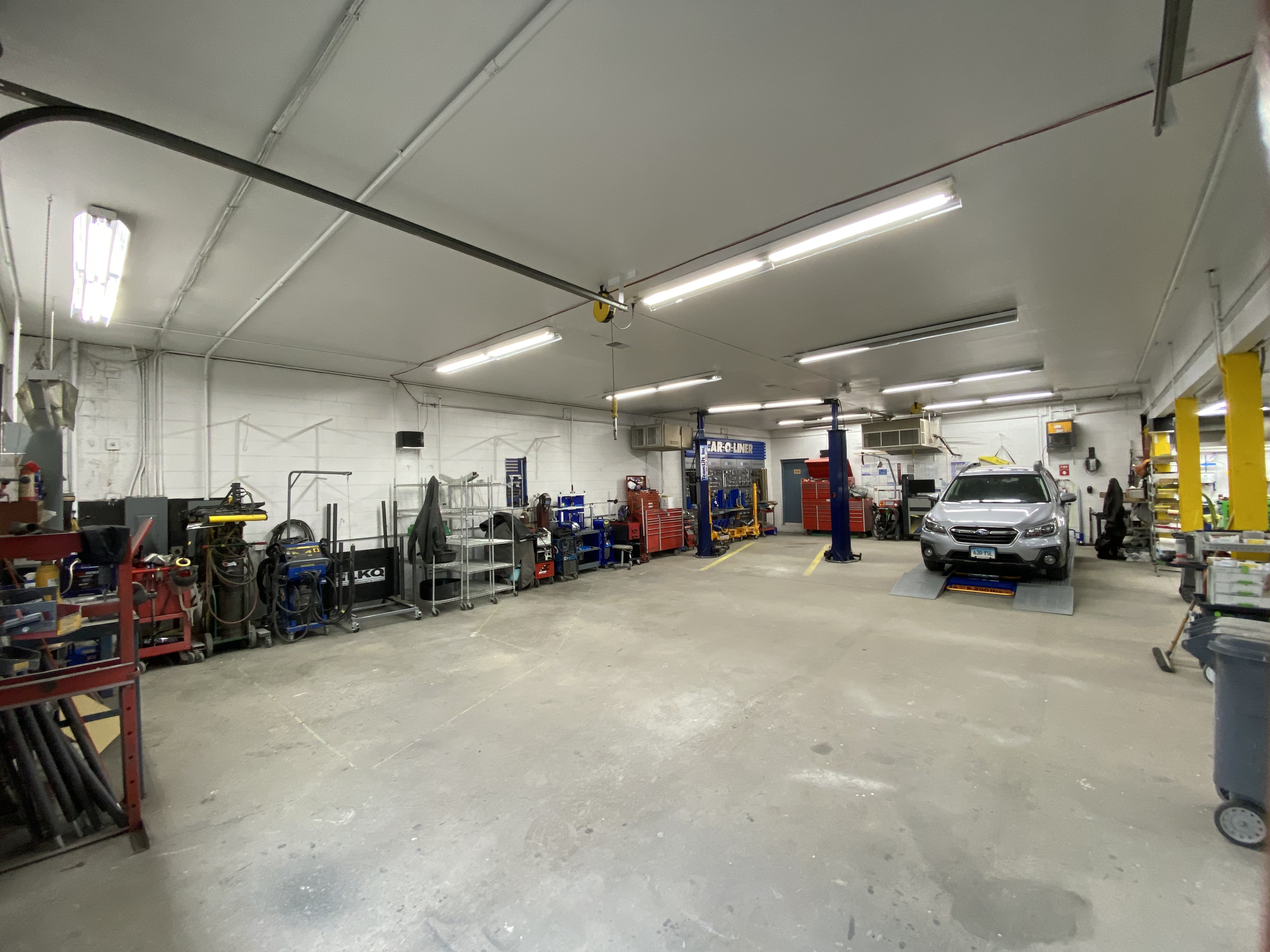 Towne Body Shop Inc gallery 3