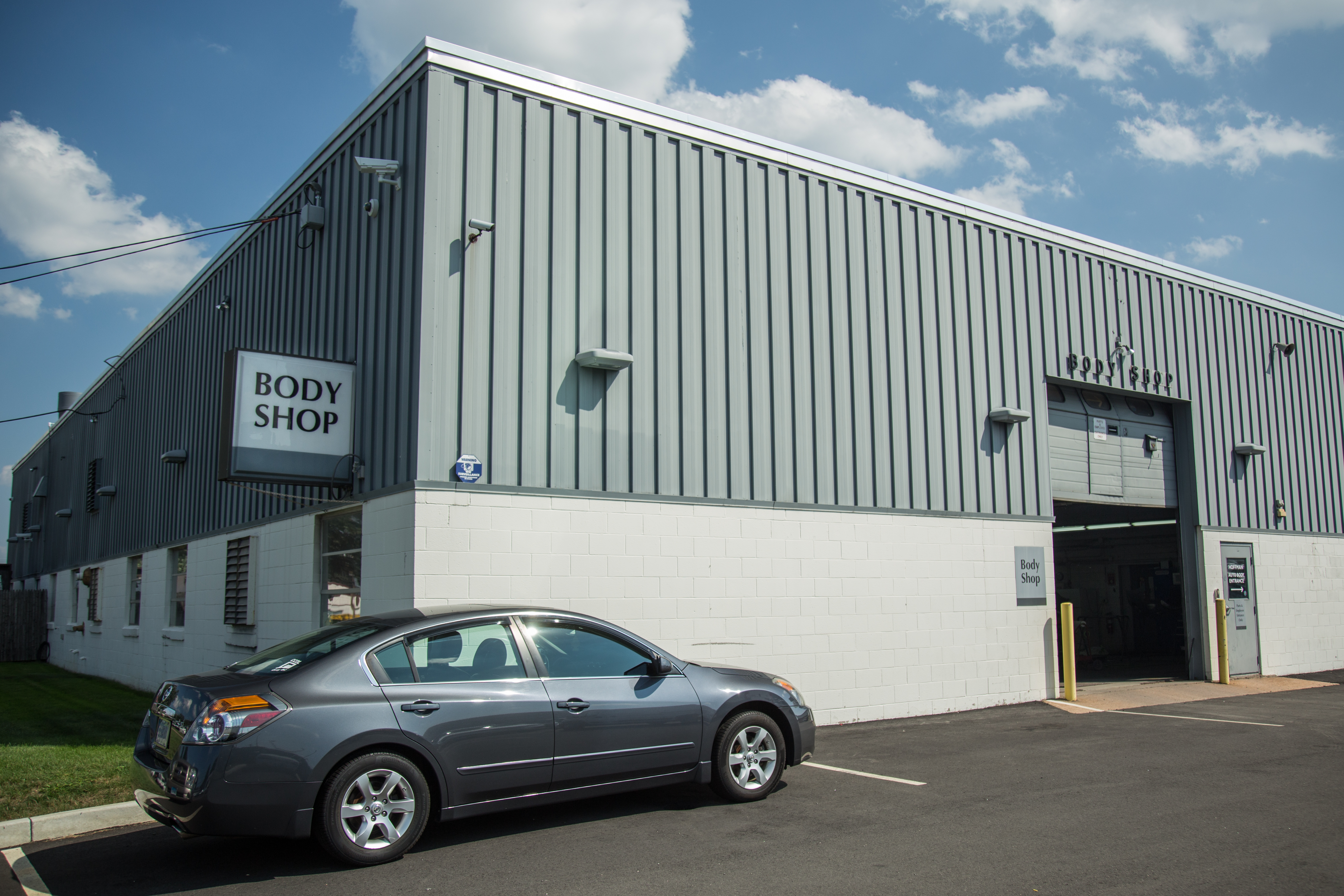 Hoffman Collision Center - Hartford
