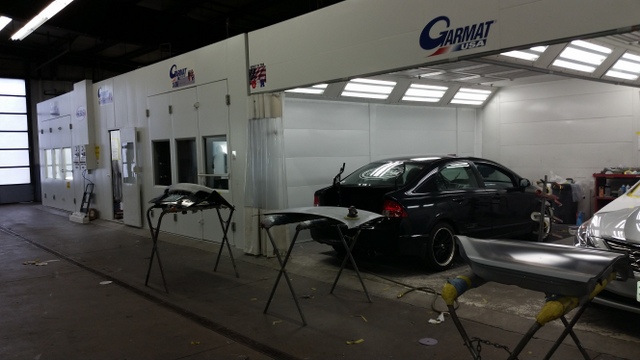Manchester Collision Center gallery 4