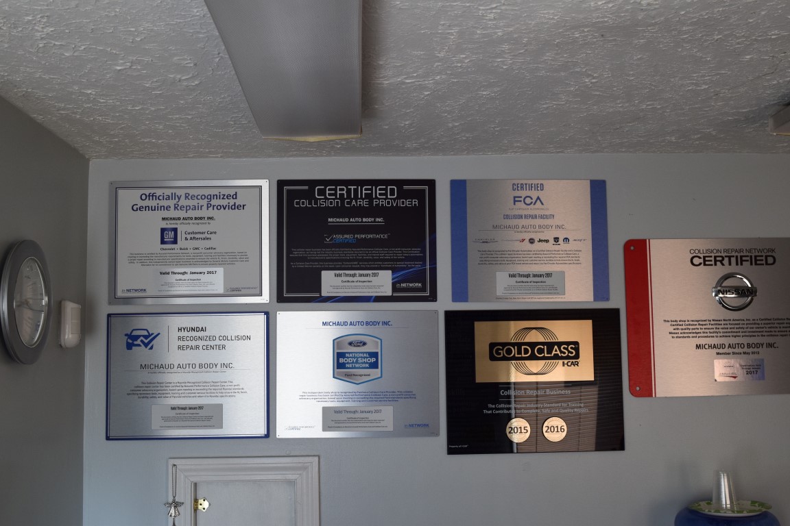 Michaud Auto Body, Inc gallery 5