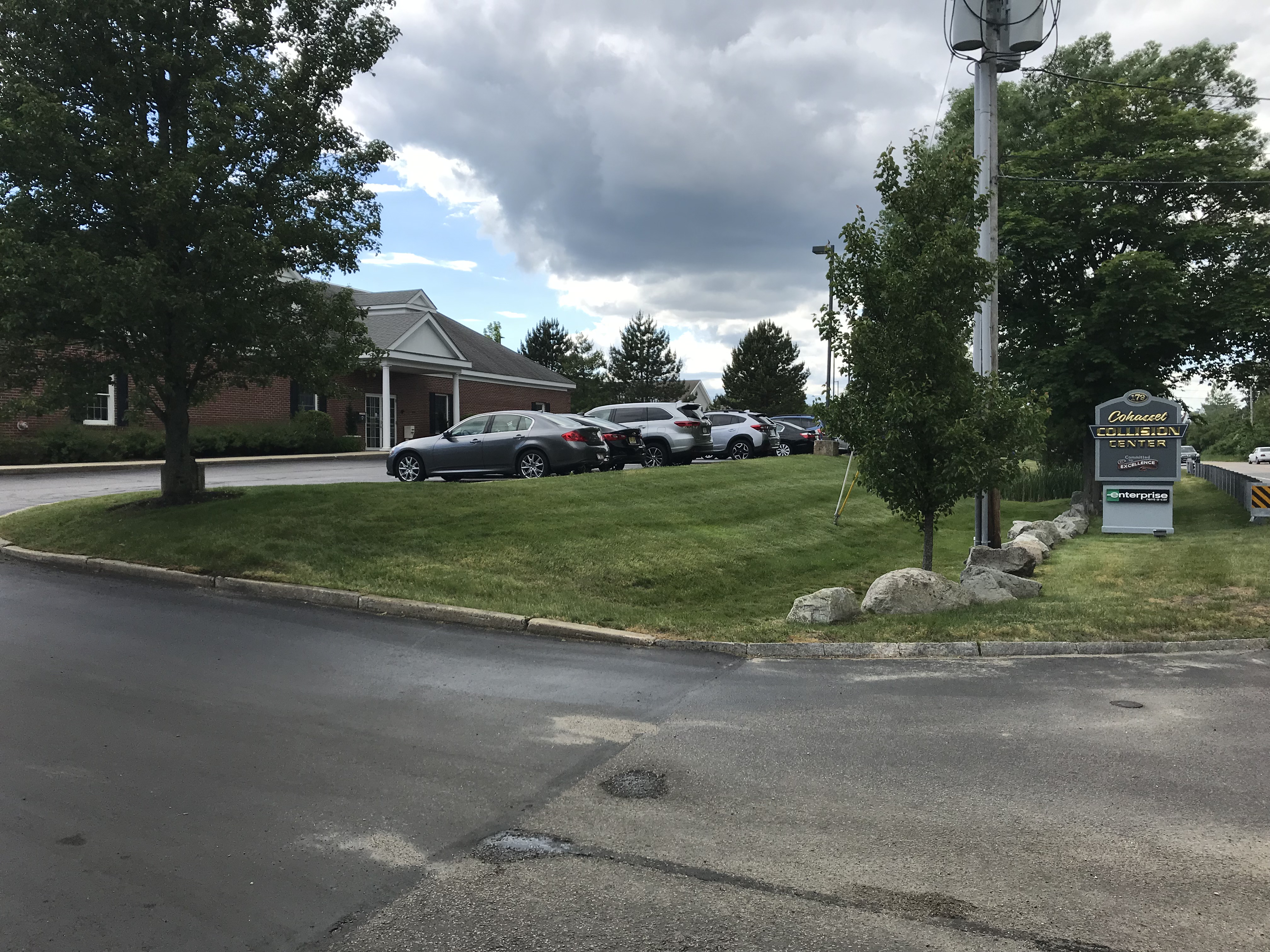 Cohasset Collision Center gallery 1