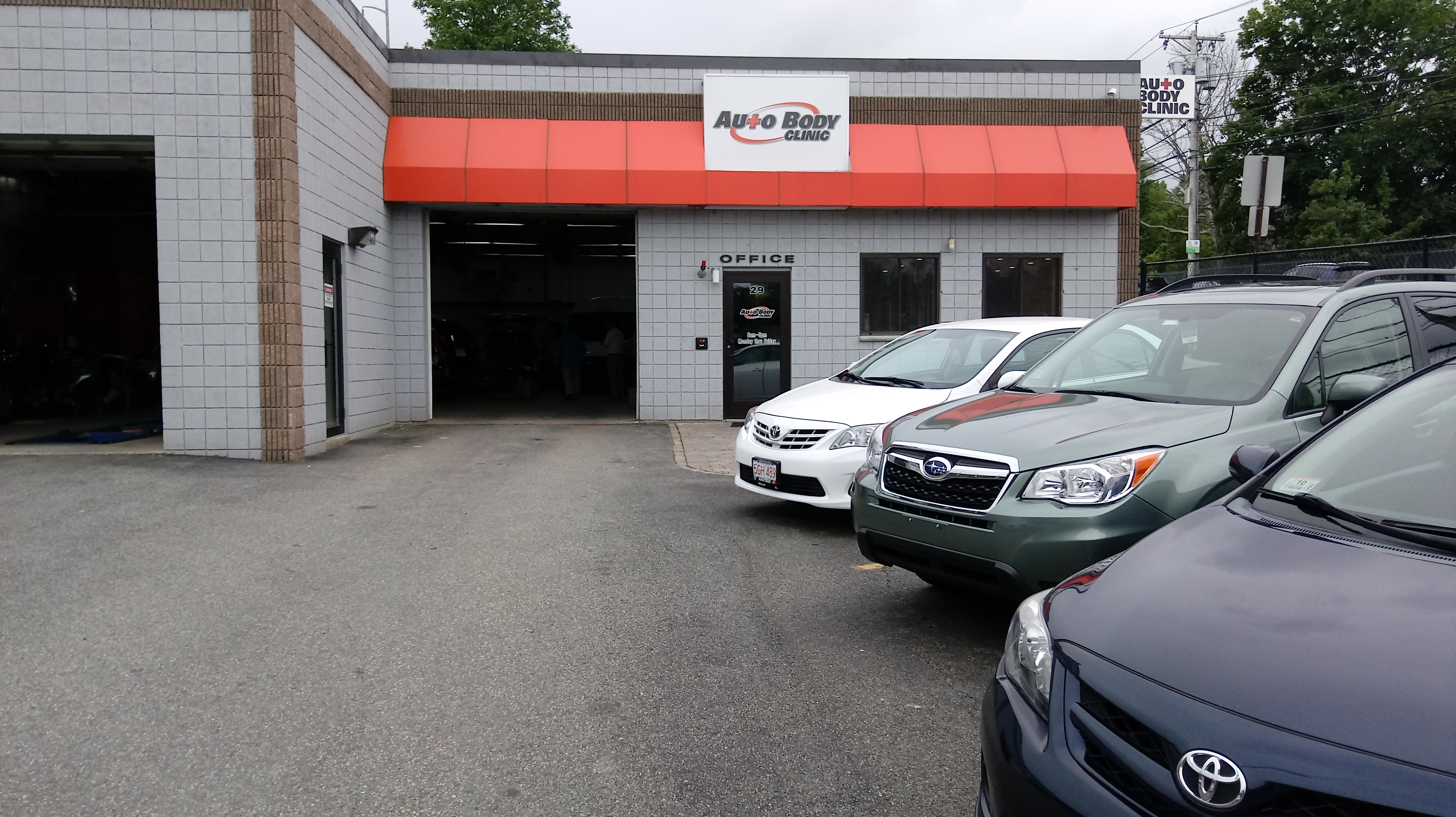 Auto Body Clinic - Beverly gallery 1