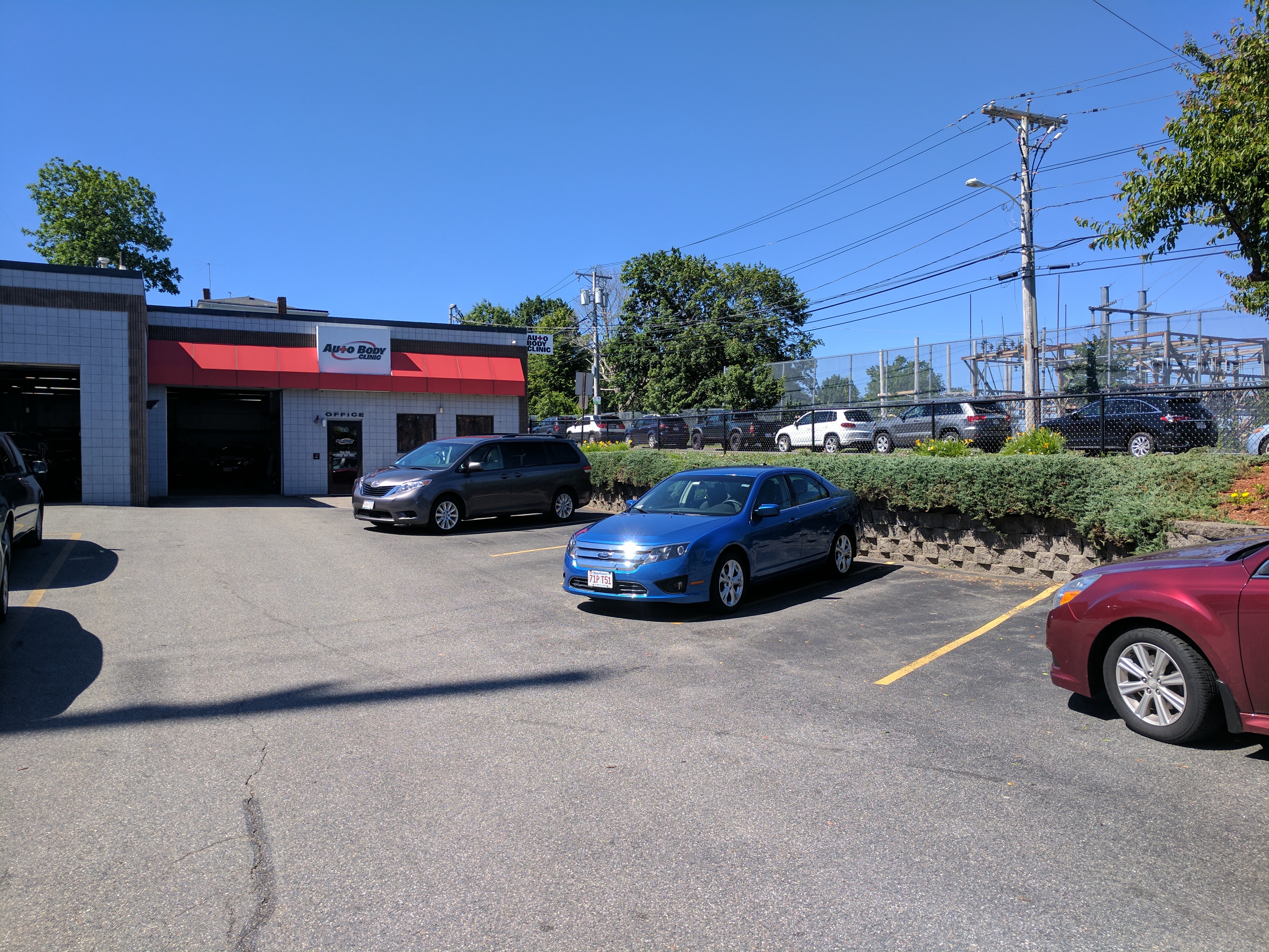 Auto Body Clinic - Beverly gallery 4