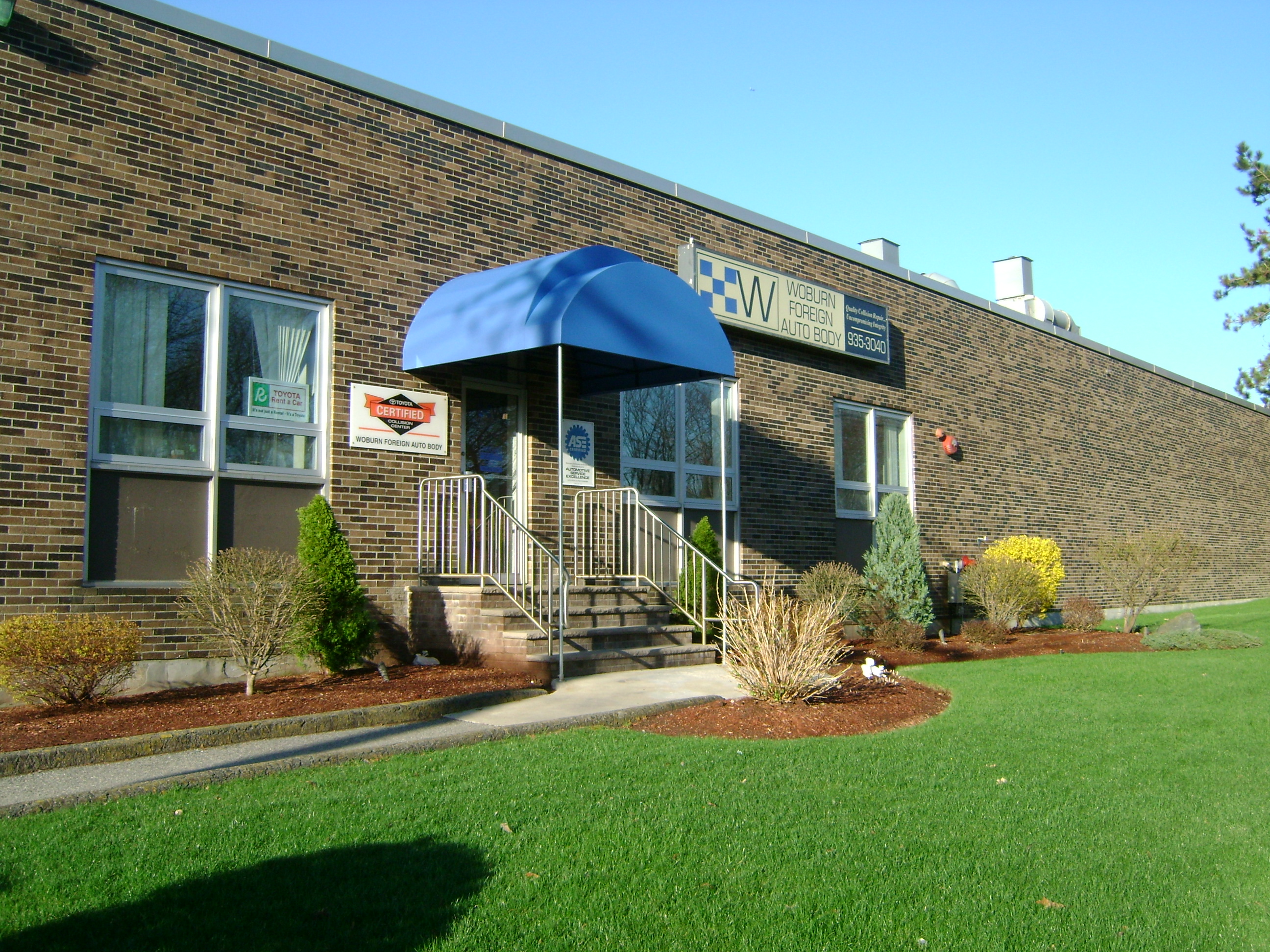 Woburn Foreign Auto Body gallery 1