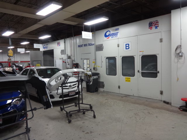Woburn Foreign Auto Body gallery 6