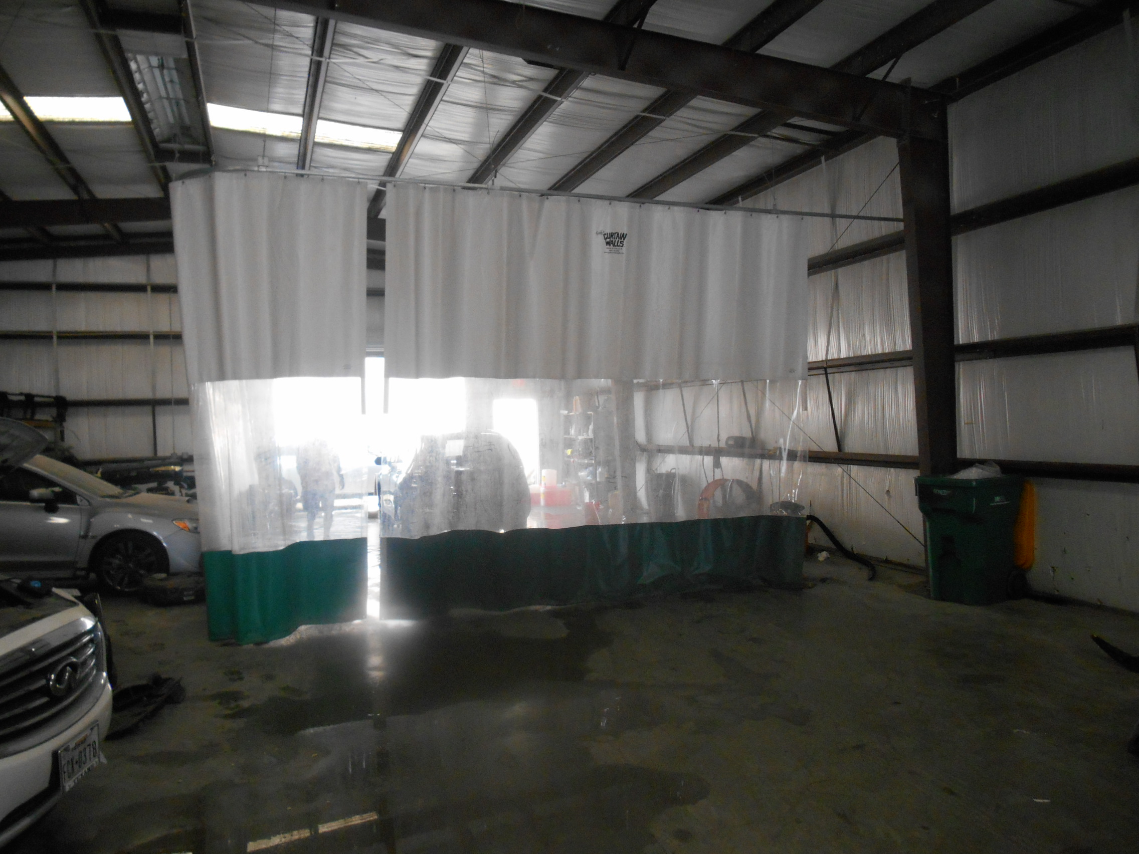 V V Paint  Body Shop gallery 4
