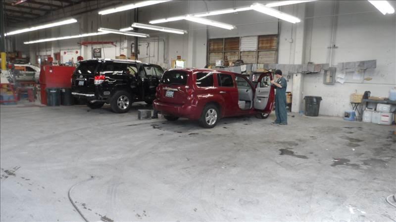 Tualatin Auto Body, Inc. gallery 4