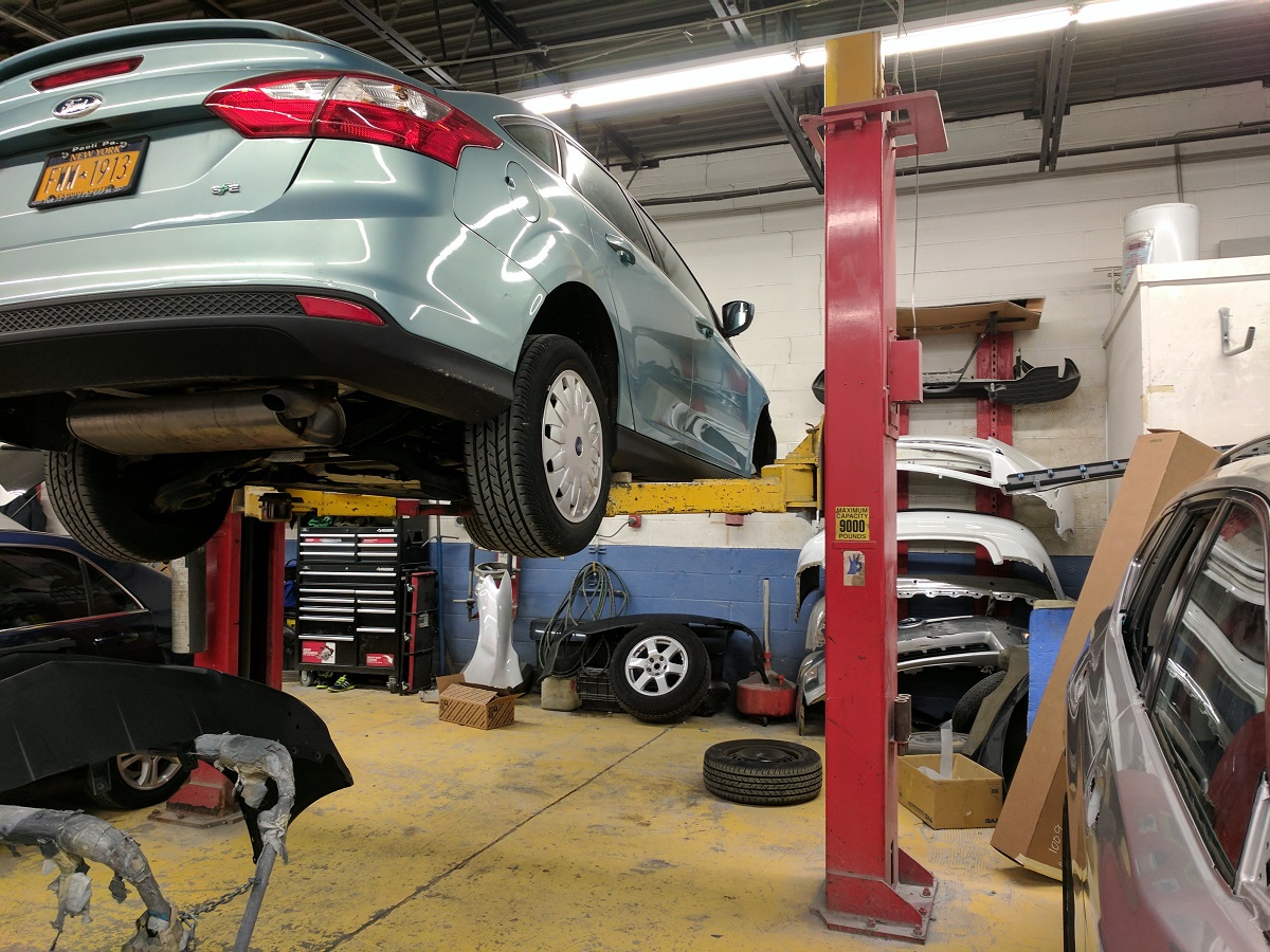 Sands Point Auto Body, Ltd. gallery 3