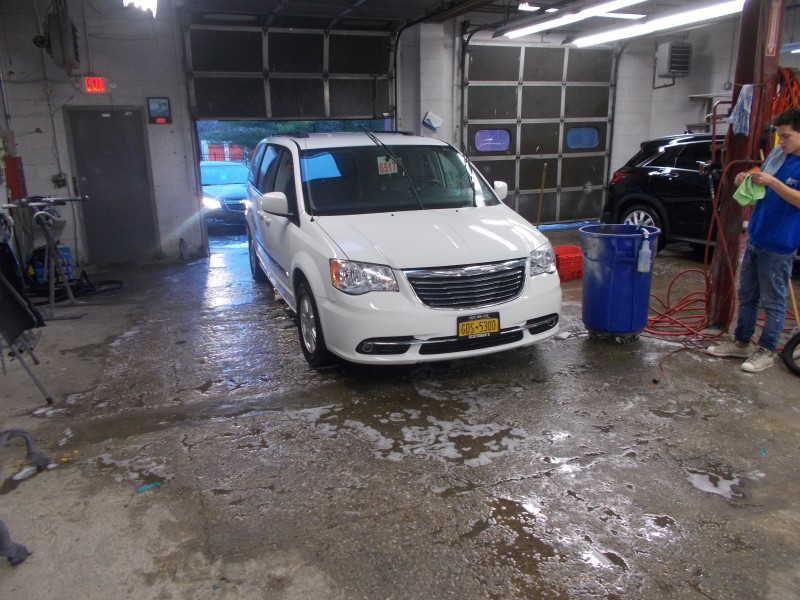 Scotsman's Auto Body gallery 3
