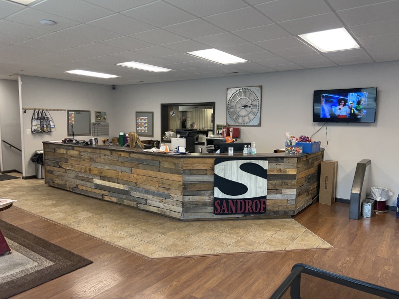 Sandrof Auto Body & Collision gallery 2