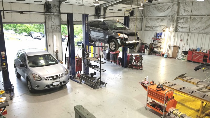 Sandrof Auto Body & Collision gallery 7