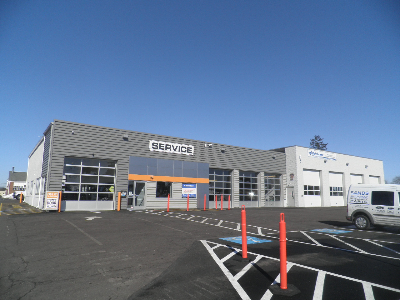 Sands Collision Center gallery 1