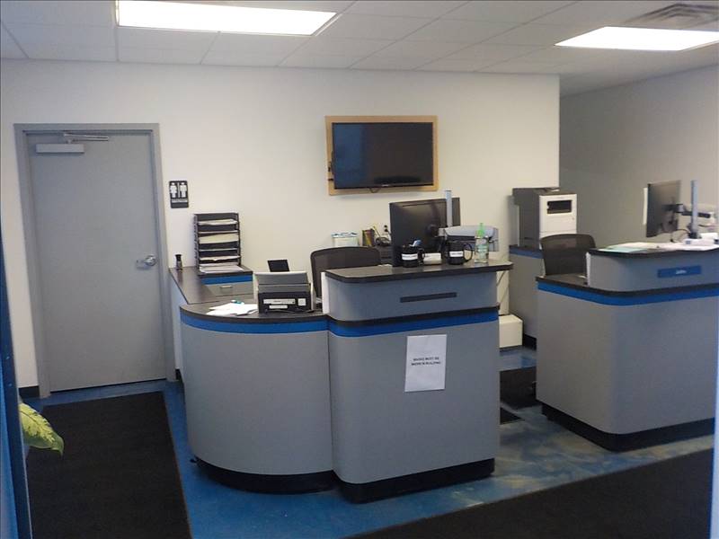 Royal Auto Group Collision Center gallery 2