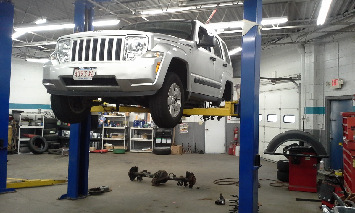 Rick's Auto Collision gallery 6