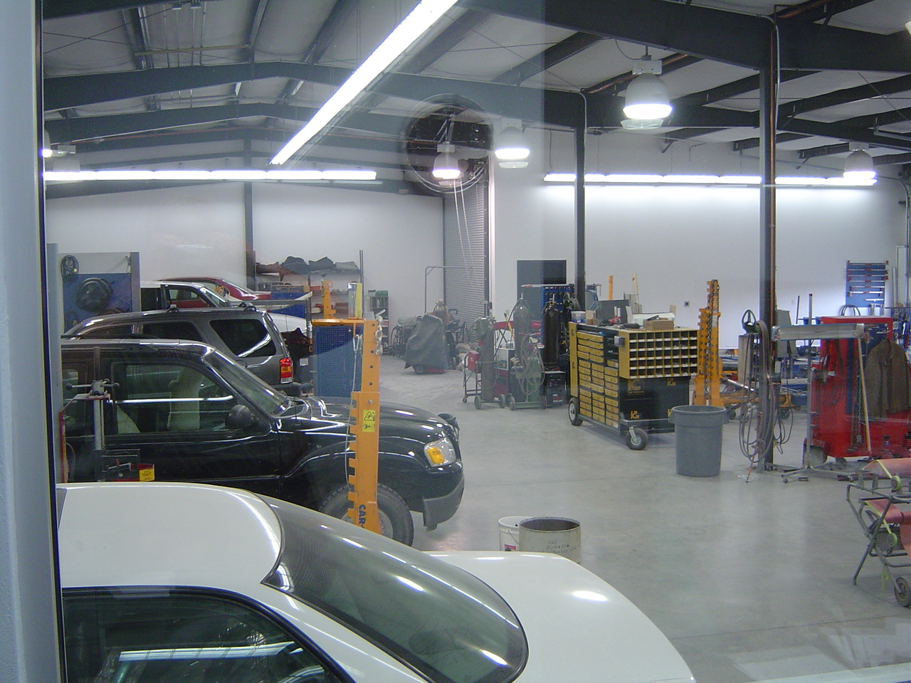 Rick's Auto Body , Inc. gallery 3