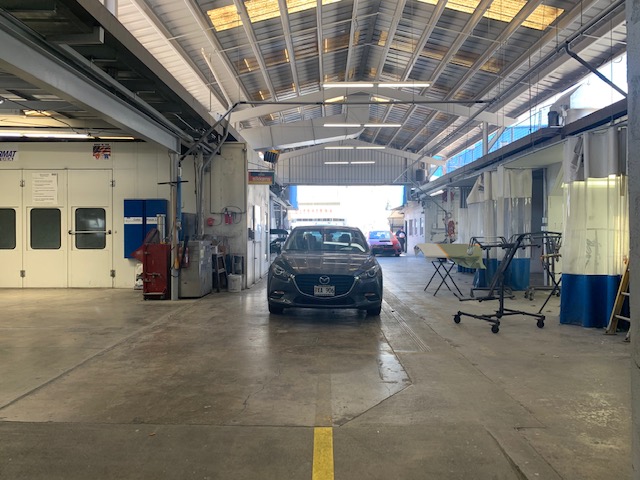 Oka's Auto Body gallery 4