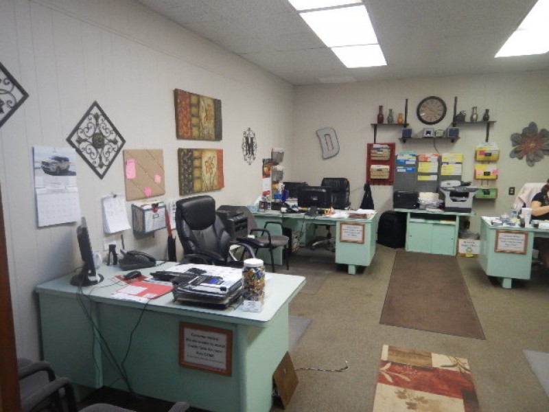 Moorehouse Body Shop Inc. gallery 2