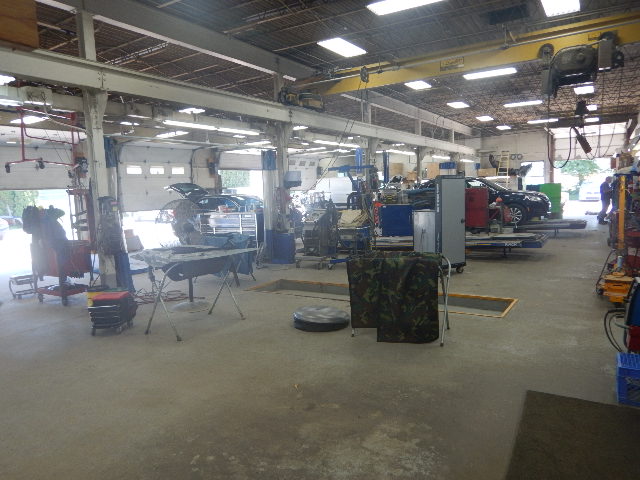 Moorehouse Body Shop Inc. gallery 3
