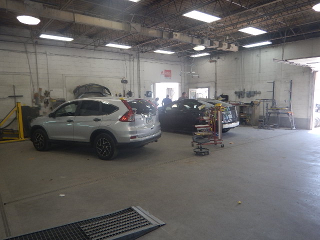 Moorehouse Body Shop Inc. gallery 7