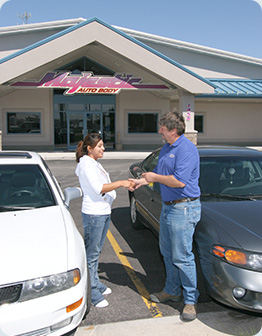 MAJESTIC AUTO BODY & GLASS gallery 1