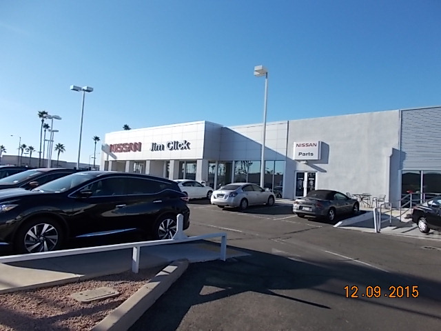 Tuttle-Click Collision Center gallery 1