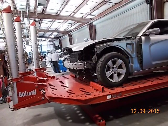 Tuttle-­Click Collision Center gallery 3
