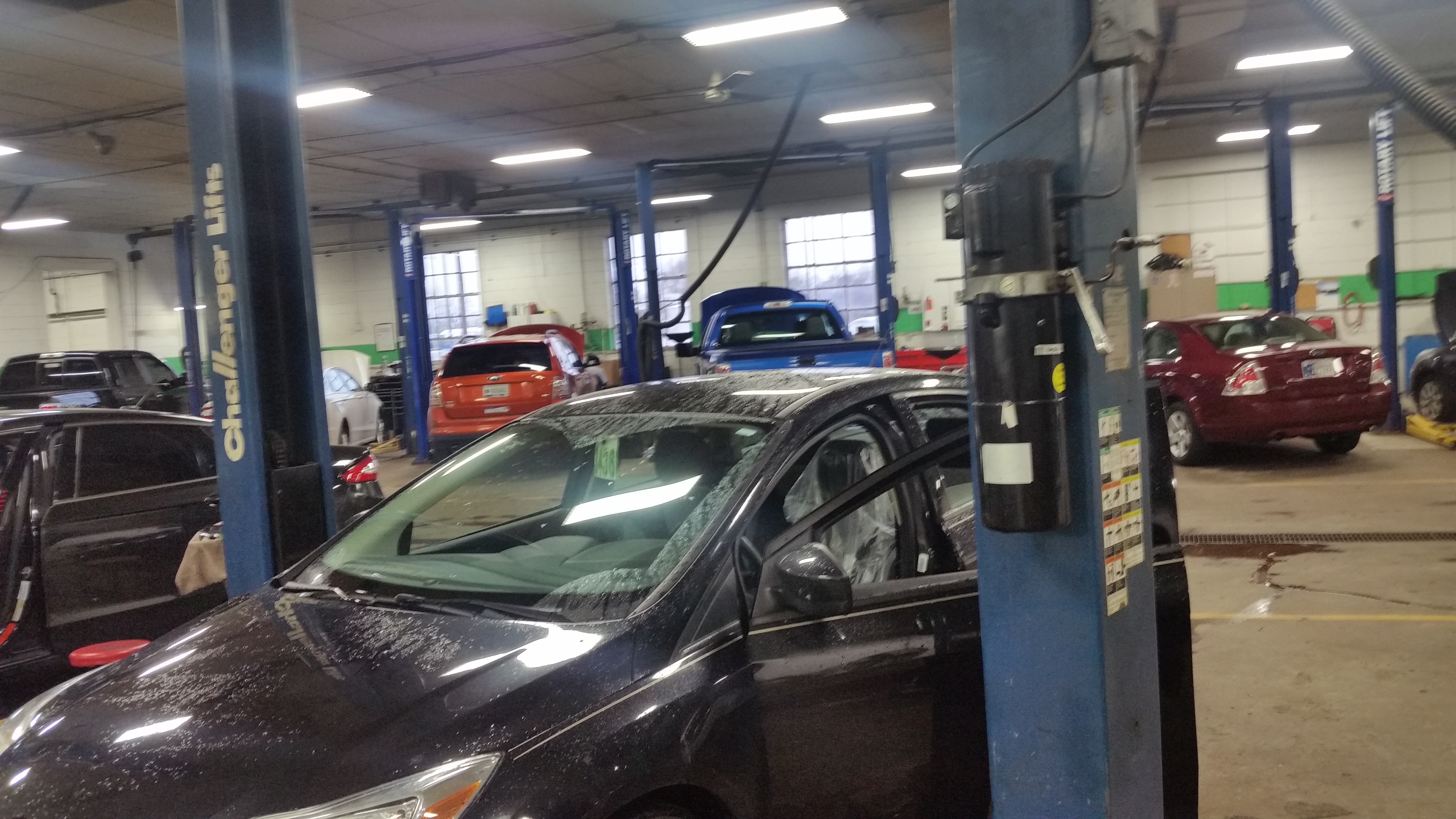 Jordan Collision Center gallery 5