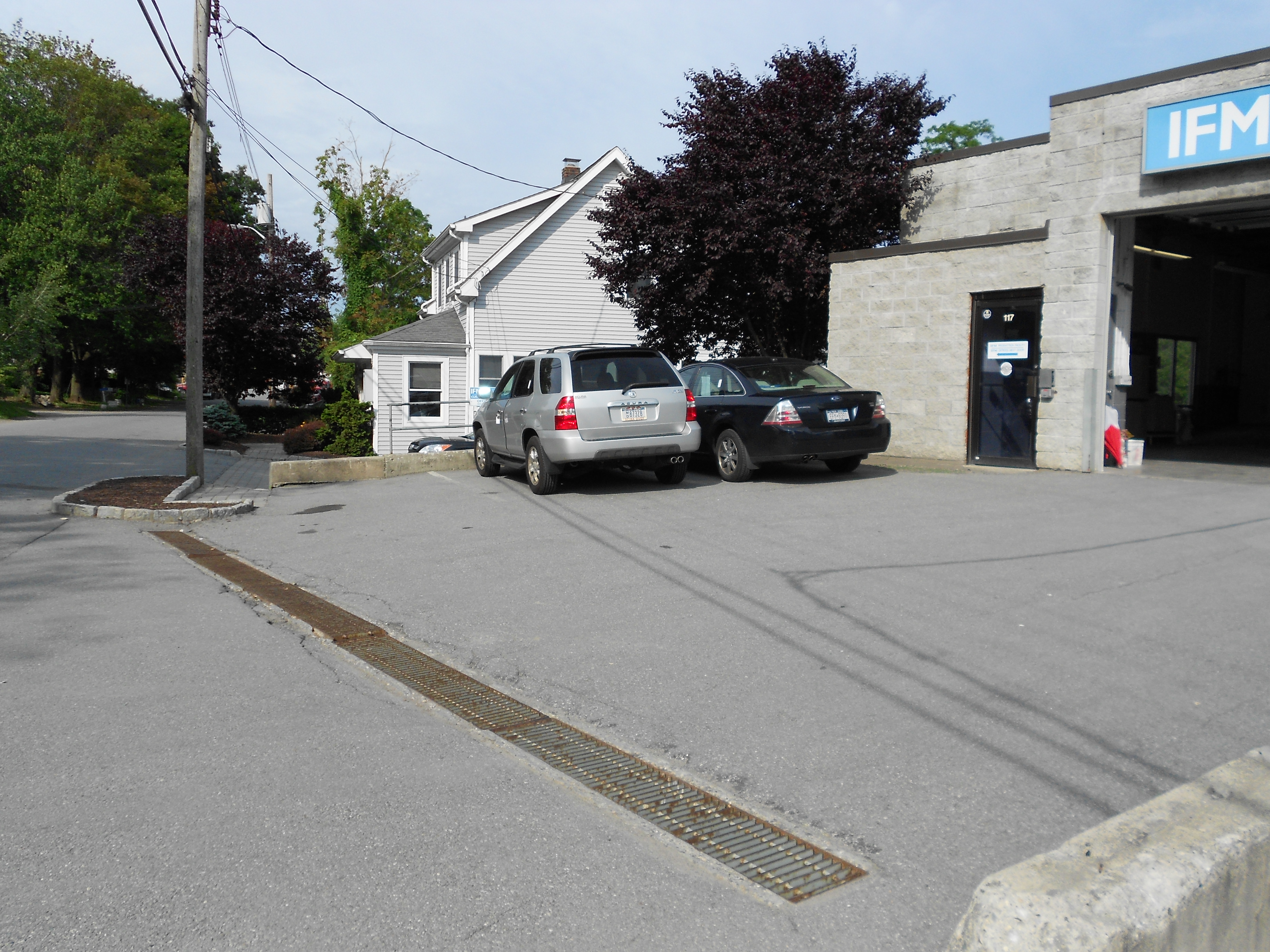 IFM Collision Center gallery 7