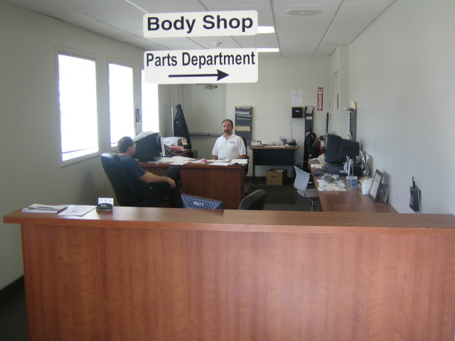 Greensburg Collision Center gallery 2
