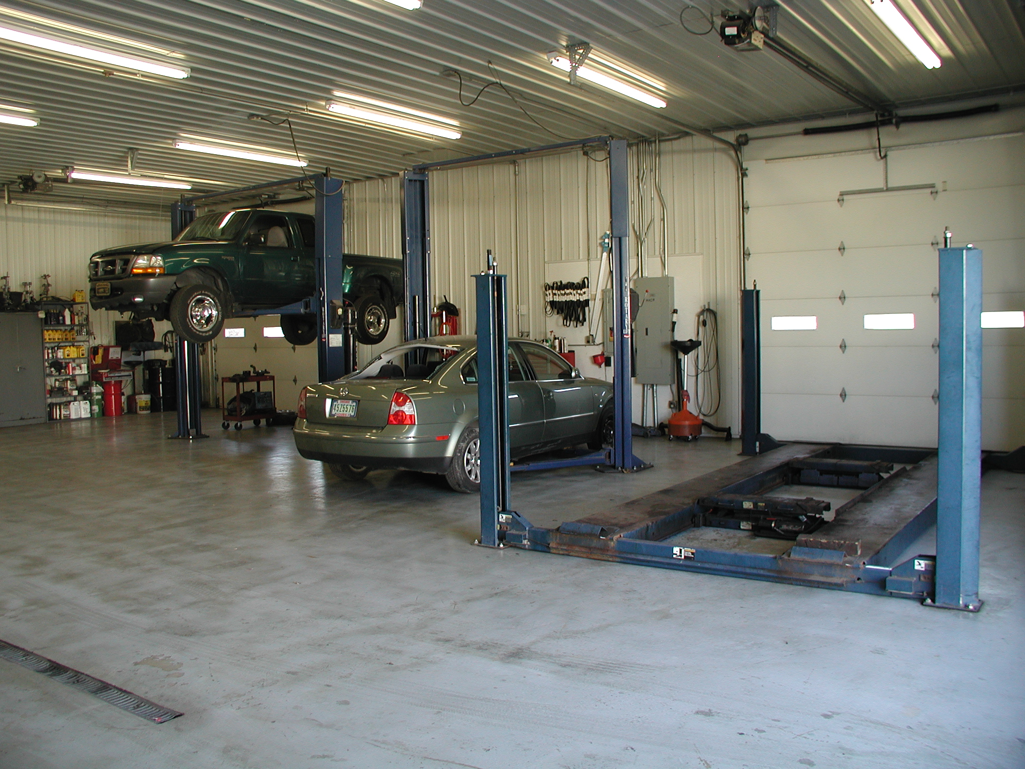 Govert Auto Body-Griffith gallery 4