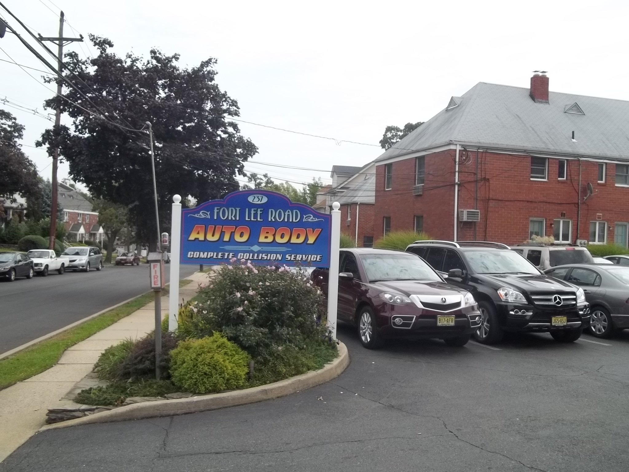 Fort Lee Road Auto Body gallery 7