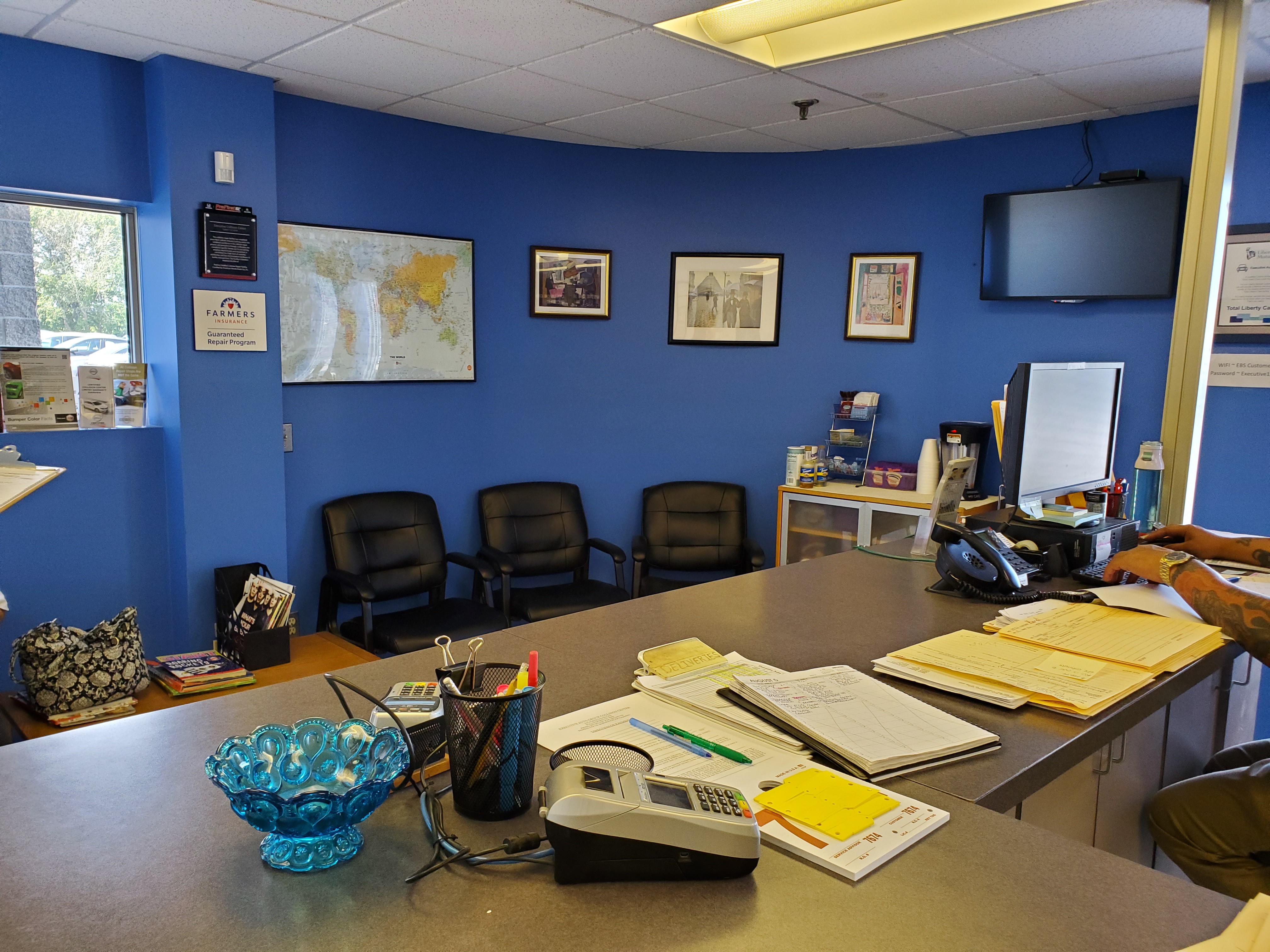 Executive Collision Center gallery 2