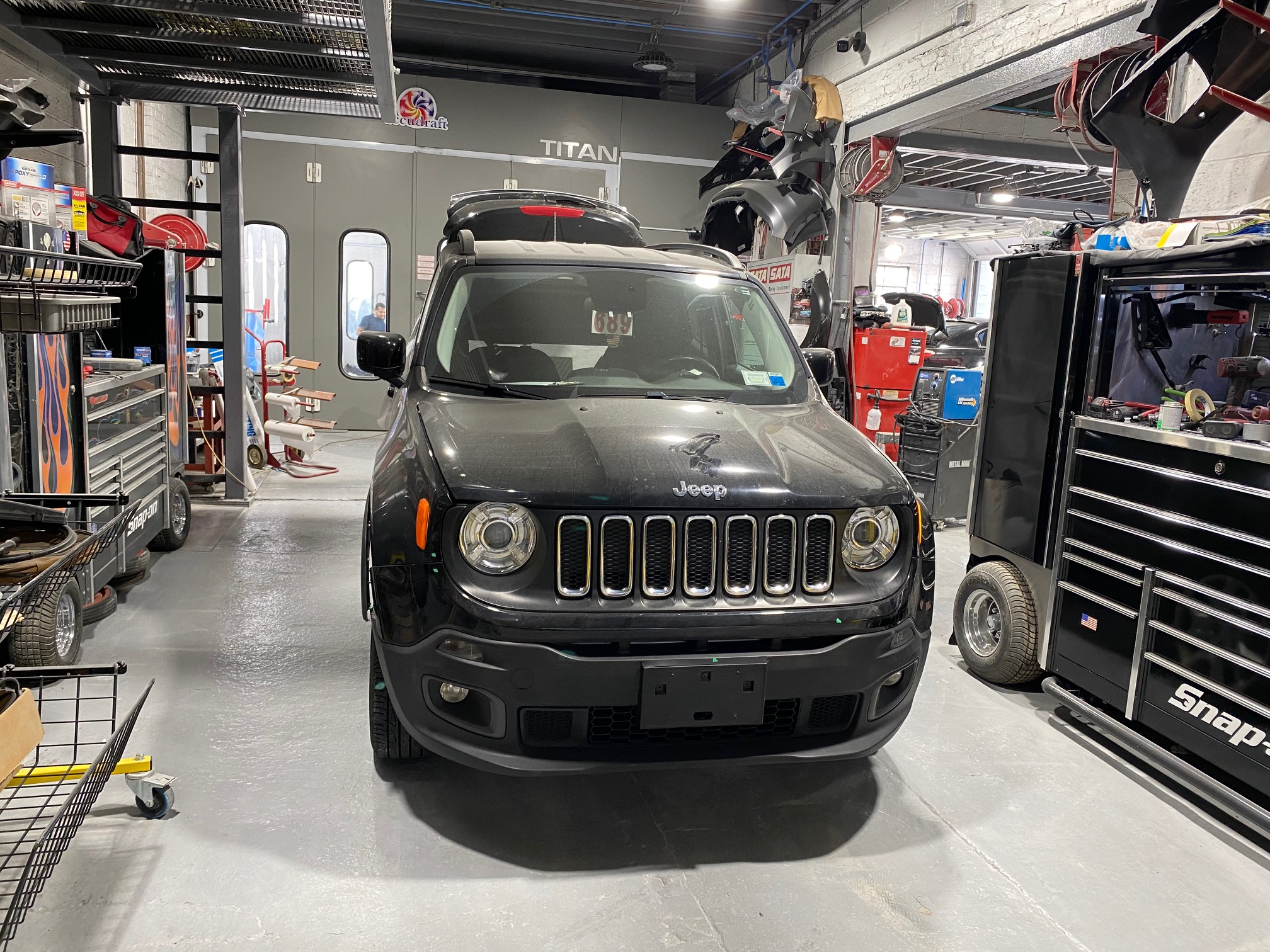 C M Auto Body Corp gallery 5