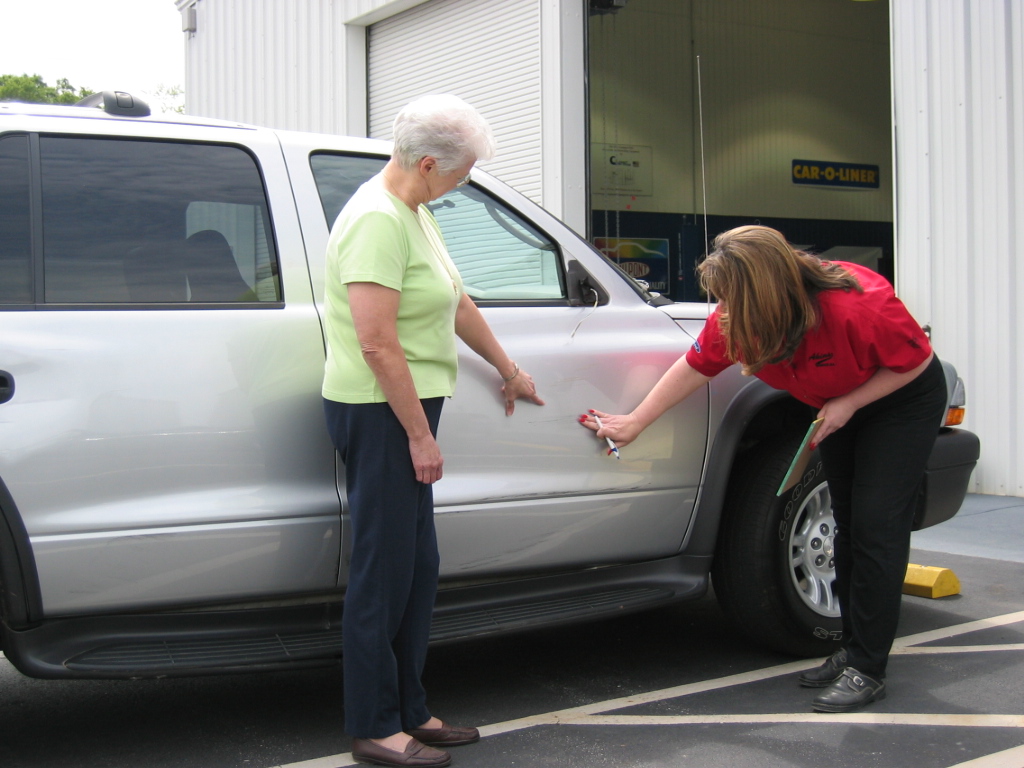 Akins Ford Collision Center gallery 7