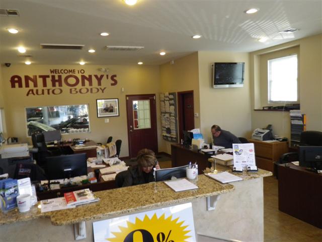 Anthonys Auto Body gallery 2