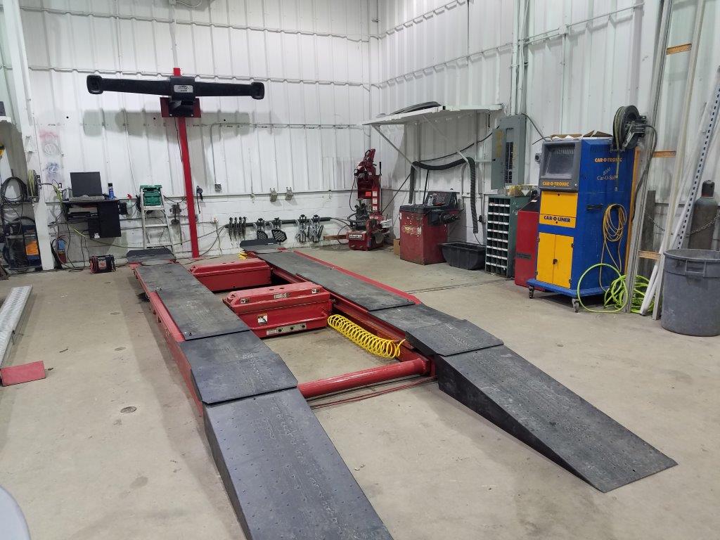 Atlantic Auto Body gallery 5