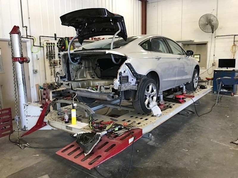 McLaughlin Motors Body Shop gallery 3