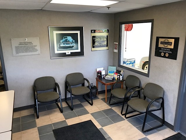 McLaughlin Motors Body Shop gallery 7