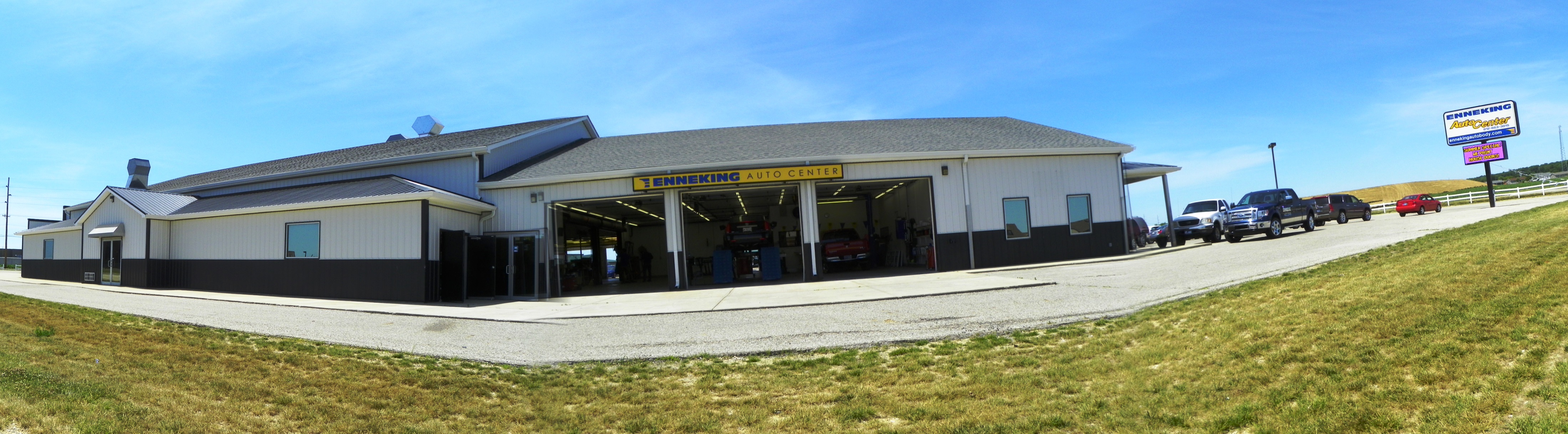 Enneking Auto Body gallery 1