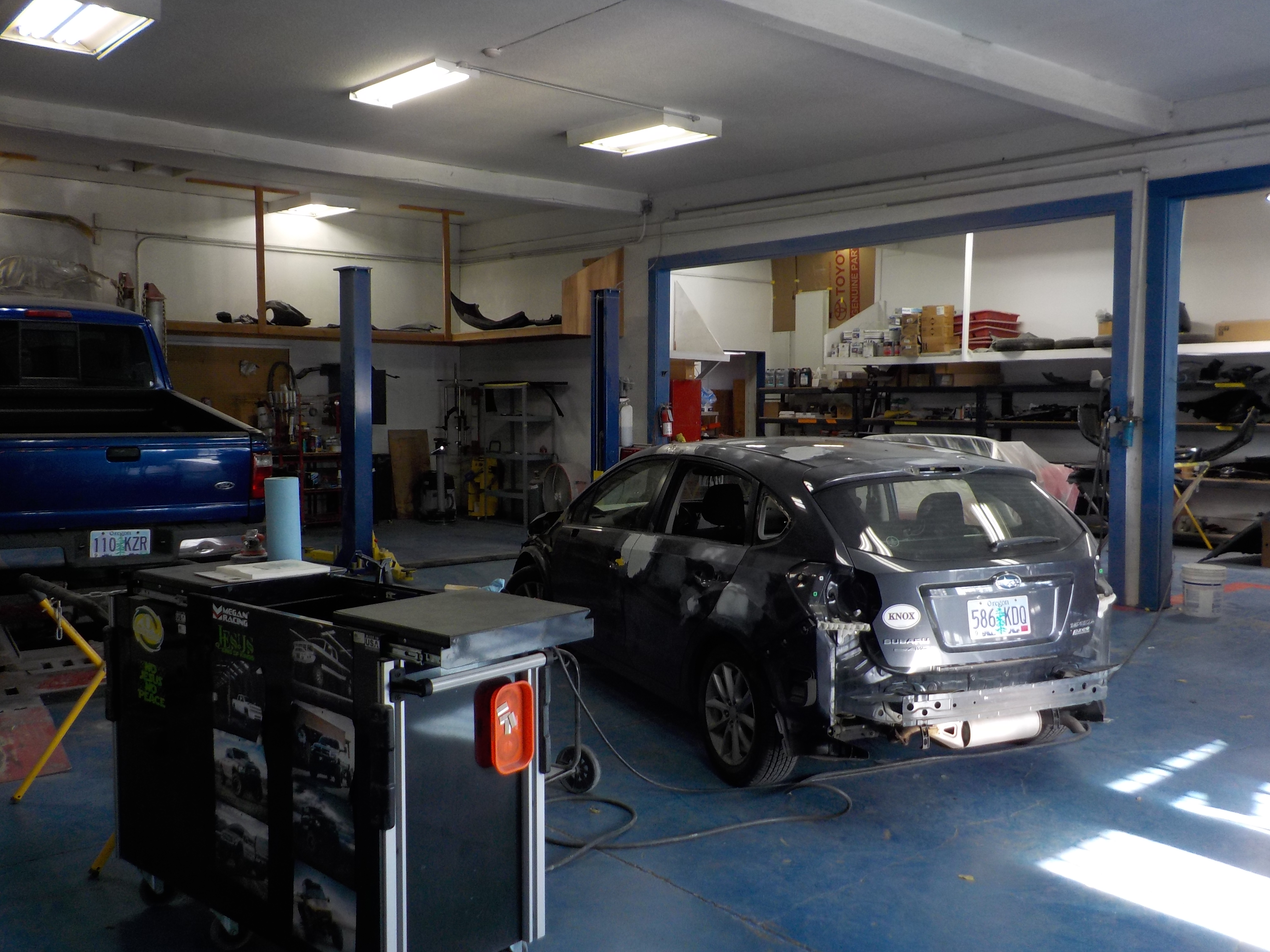 Womack Auto Body gallery 3