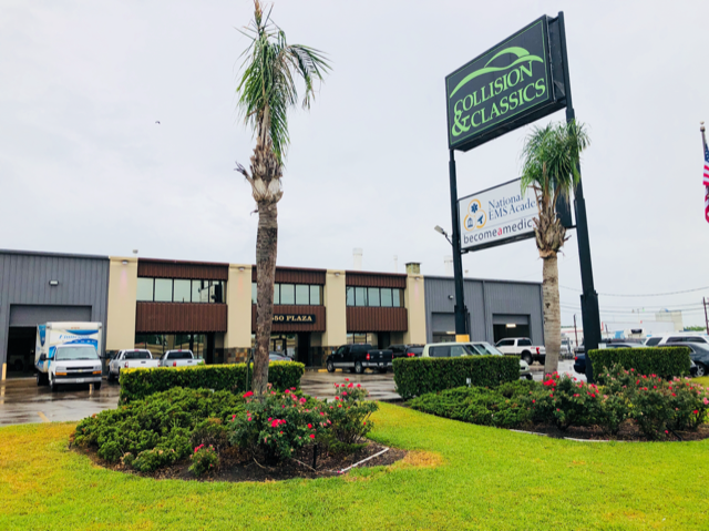  Collision & Classics, Inc.