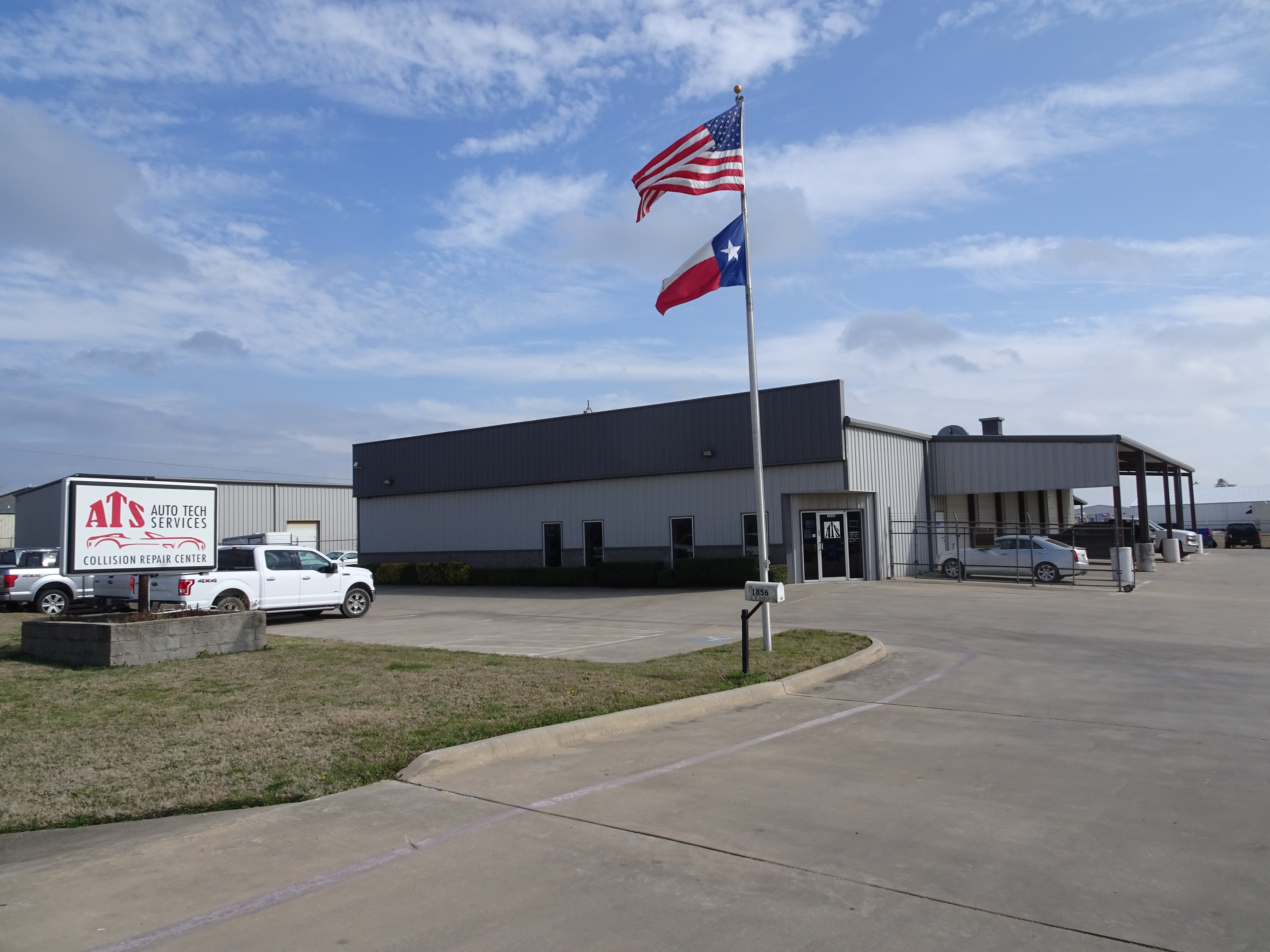 AUTO TECH SERVICES COLLISION REPAIR CENTER gallery 1
