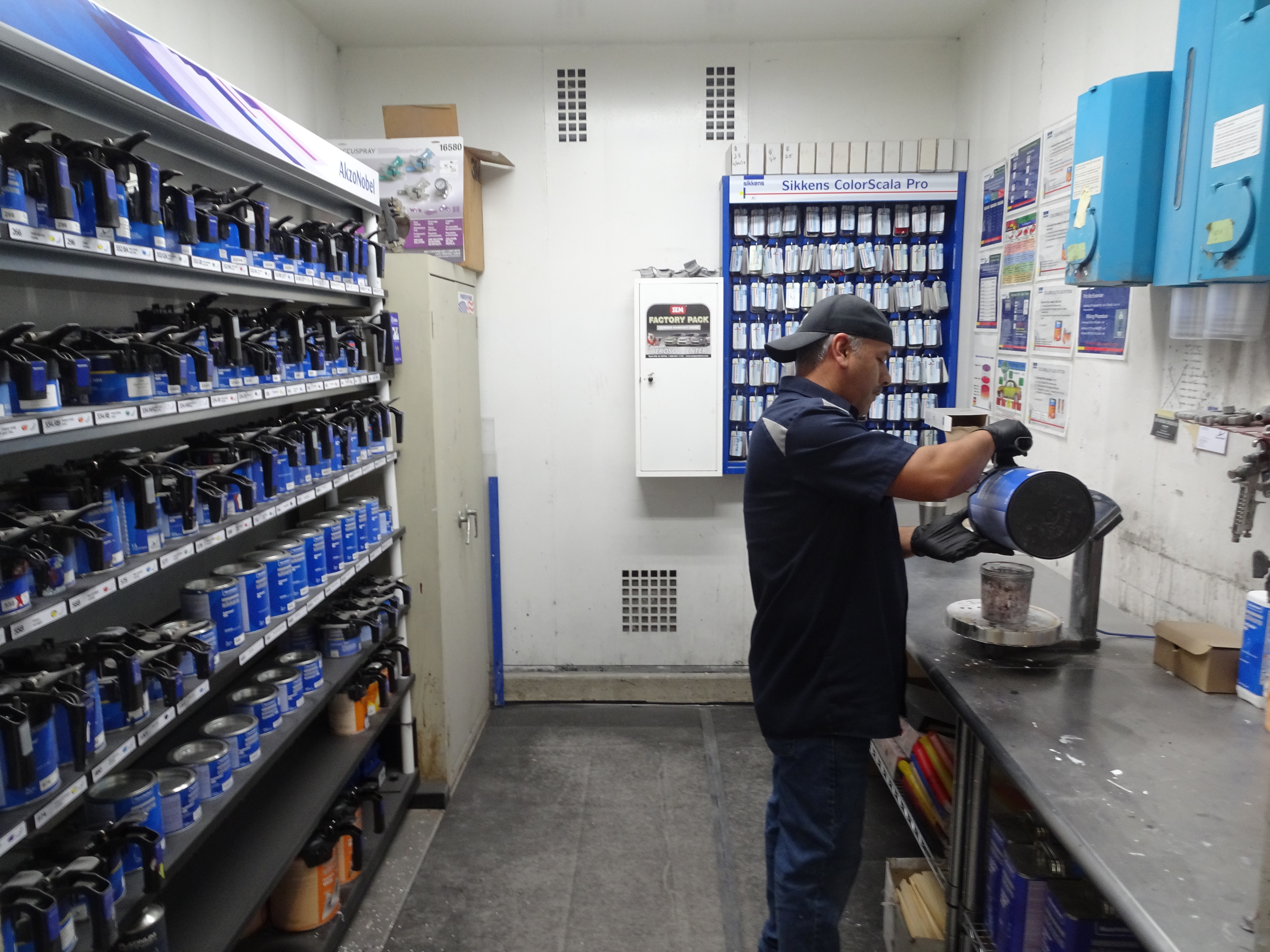 AUTO TECH SERVICES COLLISION REPAIR CENTER gallery 5