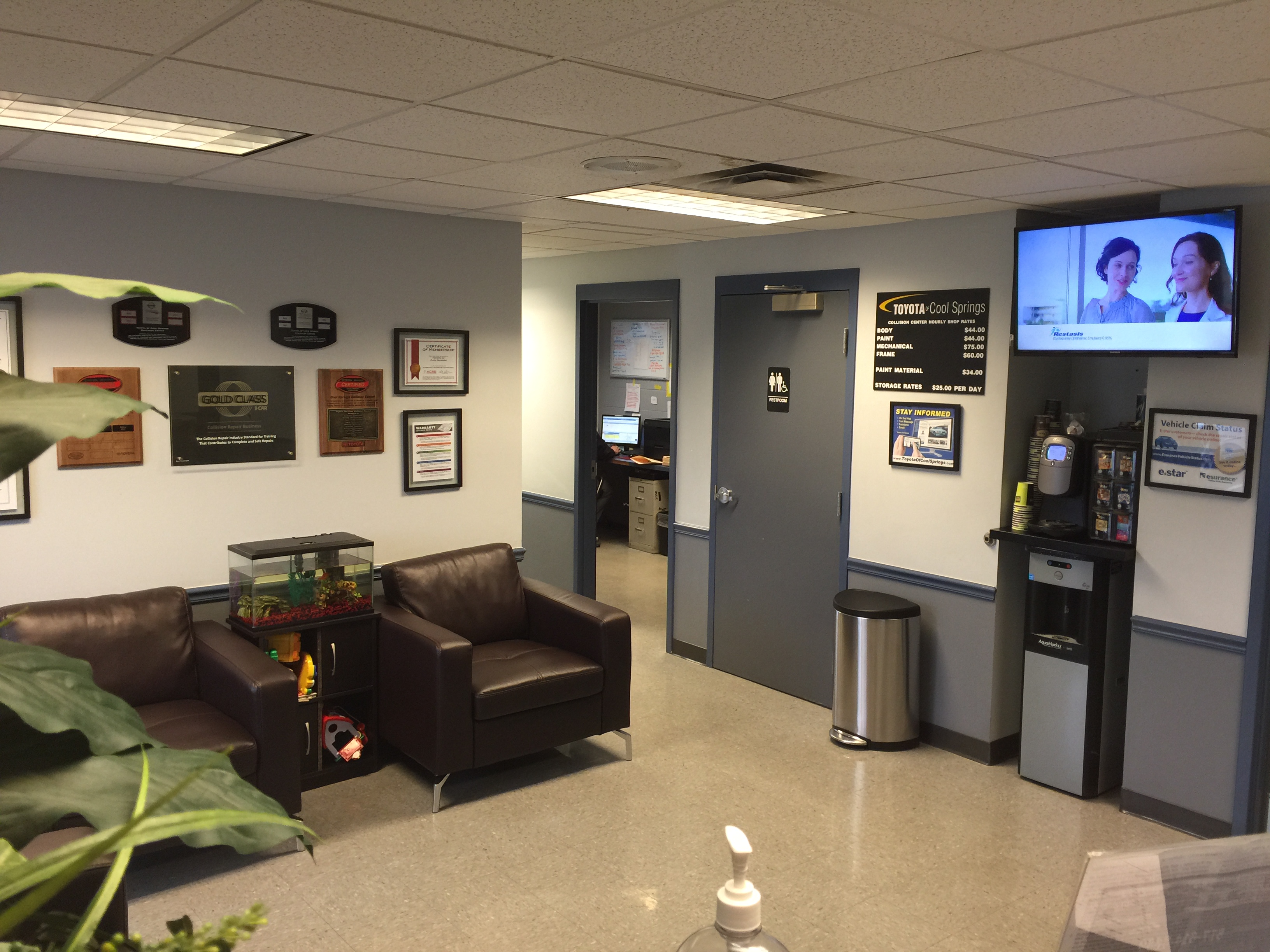 Cool Springs Collision Center gallery 2