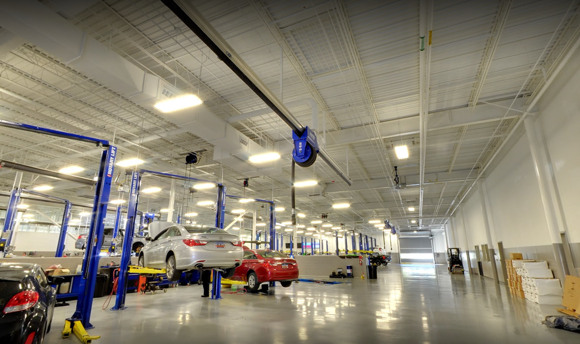 Hendrick Luxury Collision Center Charleston gallery 5