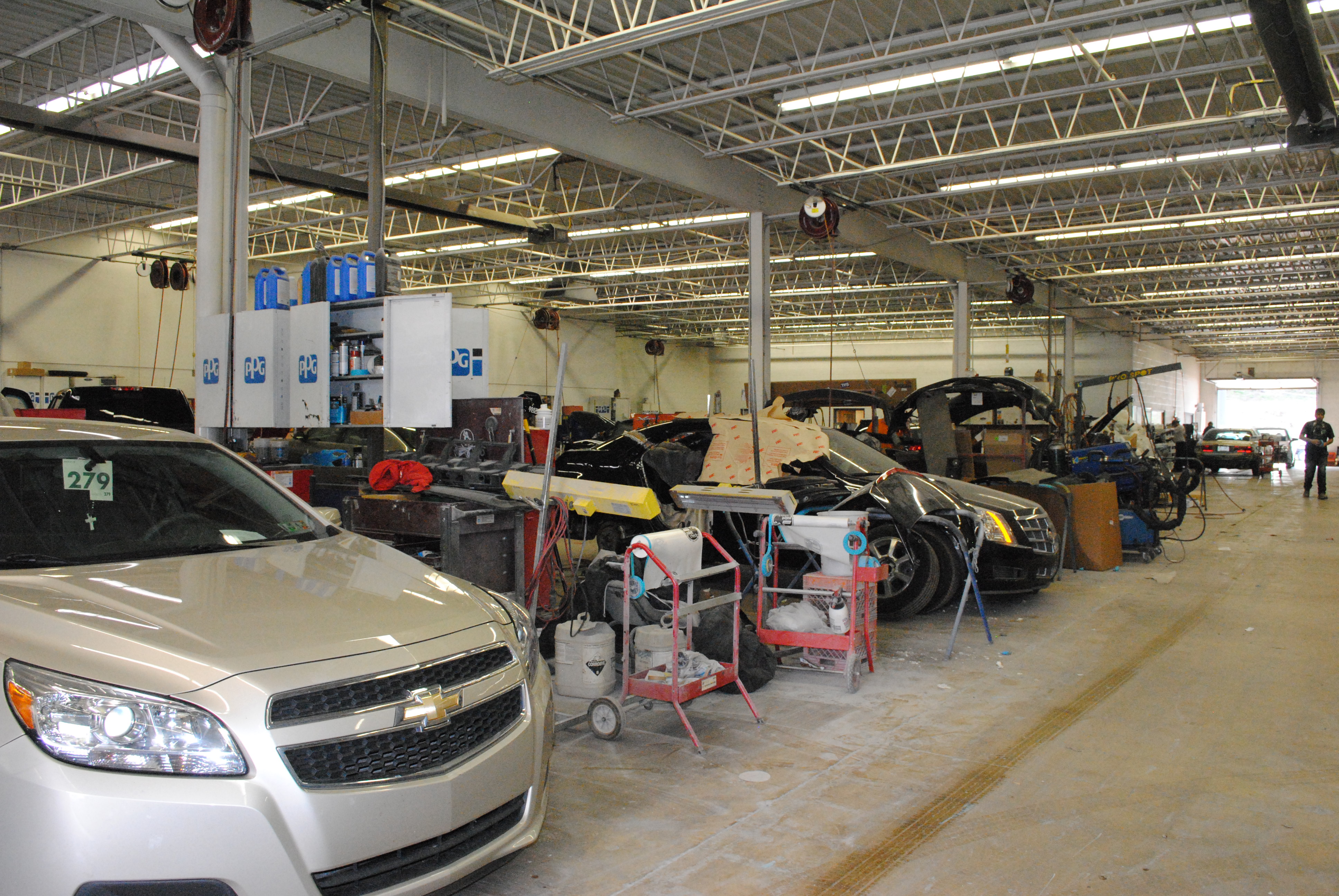 BOWSER Collision Center gallery 3